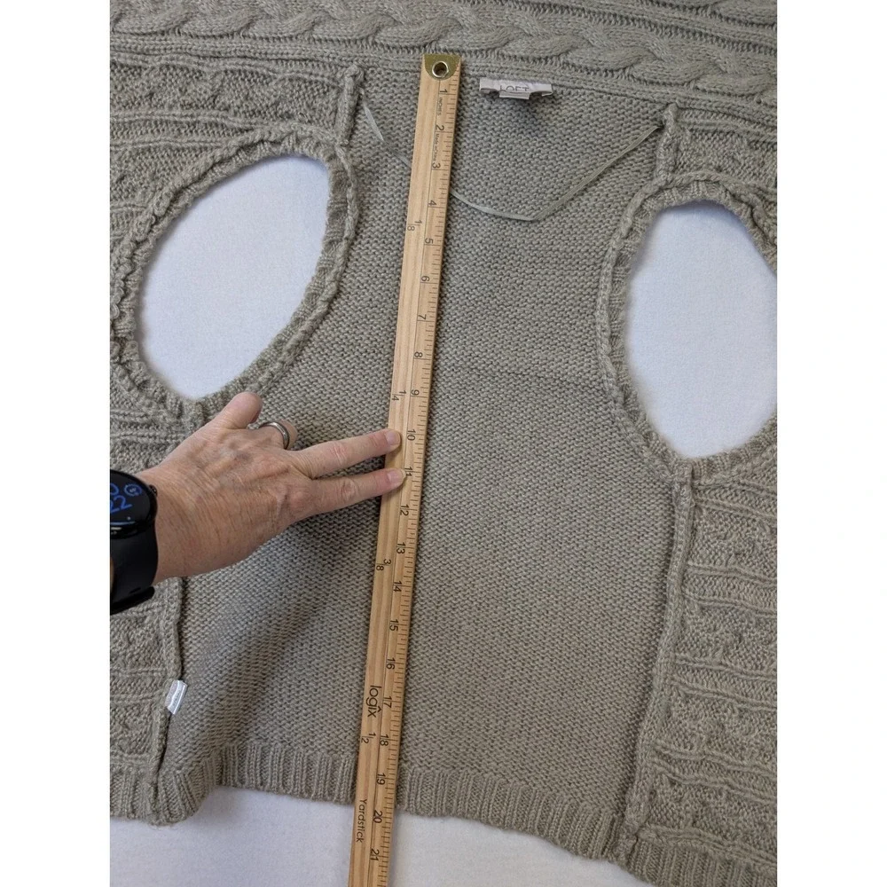 Ann Taylor Loft Sweater Vest Womens Sz‎ XS Tan 100% Acrylic